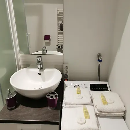 Lägenhet Cosy T2 Begles 10Min Bordeaux Centre *